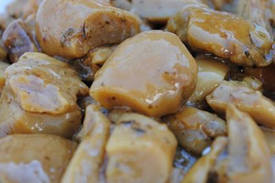 Funghi porcini trifolati in olio in latta